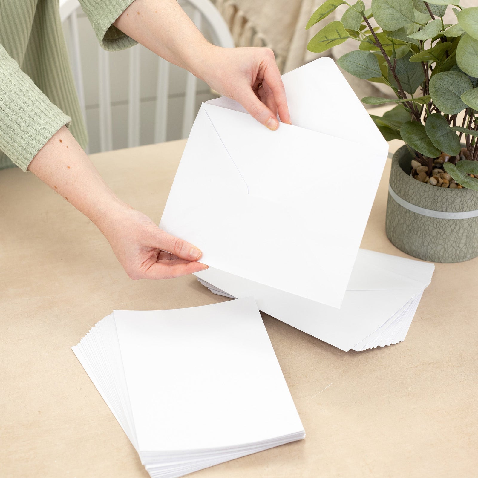 Crafter's Companion A5 White Card & Envelopes - 50 Piece